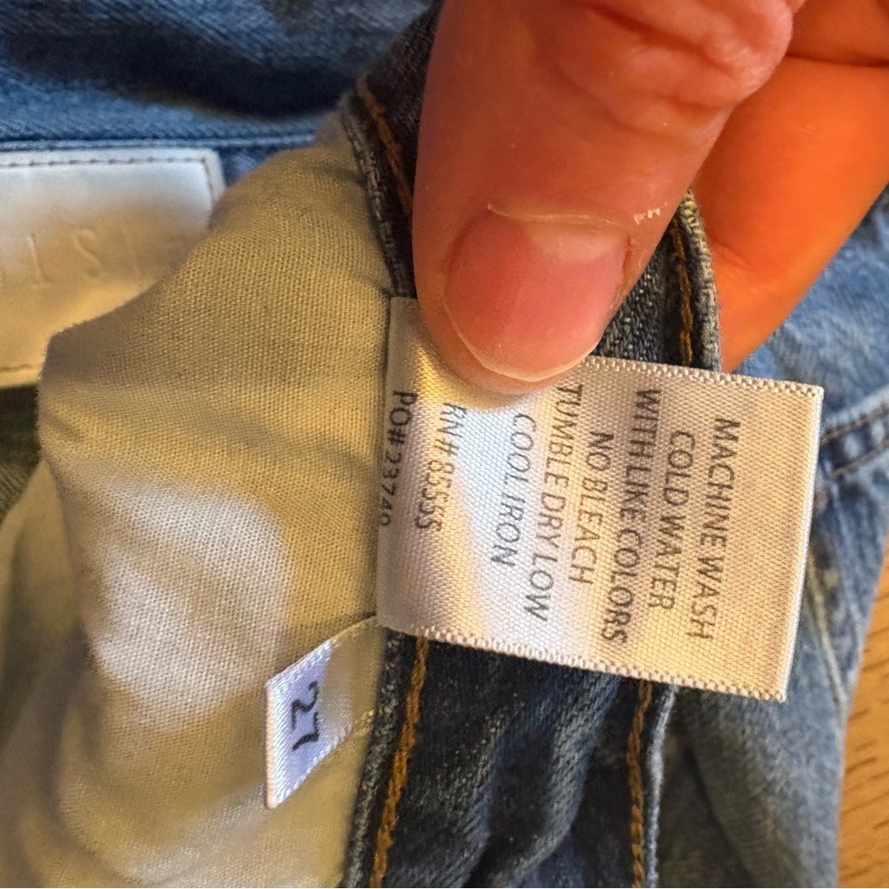 Pistola $148 Eden High Rise Mom Kick Straight Distressed Jeans Koi 28/6 - Picture 11 of 13